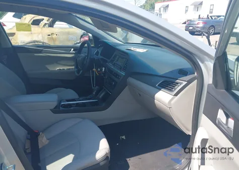 2015 Hyundai Sonata Se z USA, uszkodzony, nr VIN 5NPE24AF7FH042235